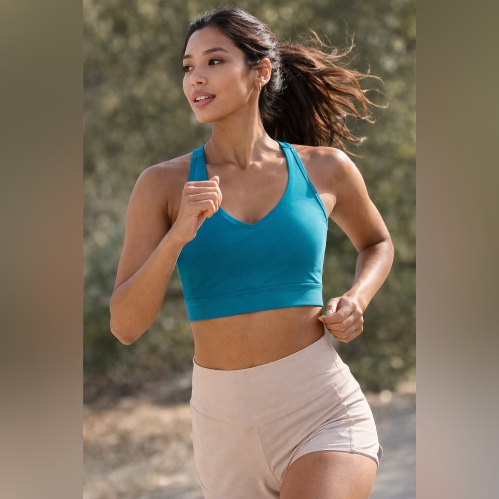 🍋🍋 Lululemon. Aqua Marine Sports Bra. Size 10